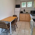 La Pinede Du Cheou, Piscine, Independant, Parking, Draps, Wifi Fibre Апартаменты