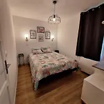 La Pinede Du Cheou, Piscine, Independant, Parking, Draps, Wifi Fibre Апартаменты