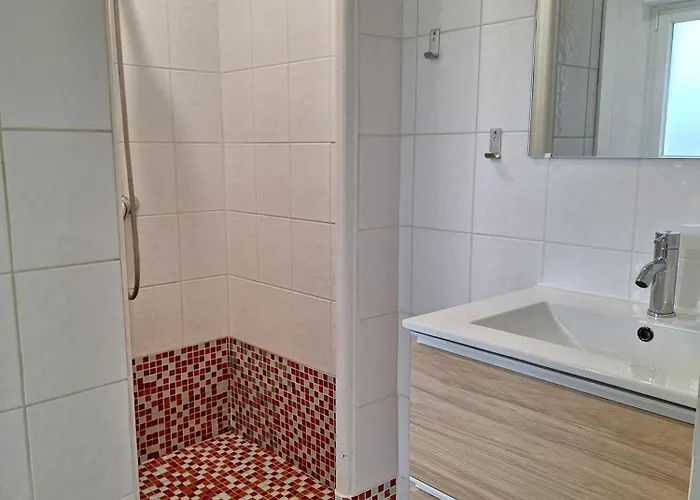 La Pinede Du Cheou, Piscine, Independant, Parking, Draps, Wifi Fibre شقة